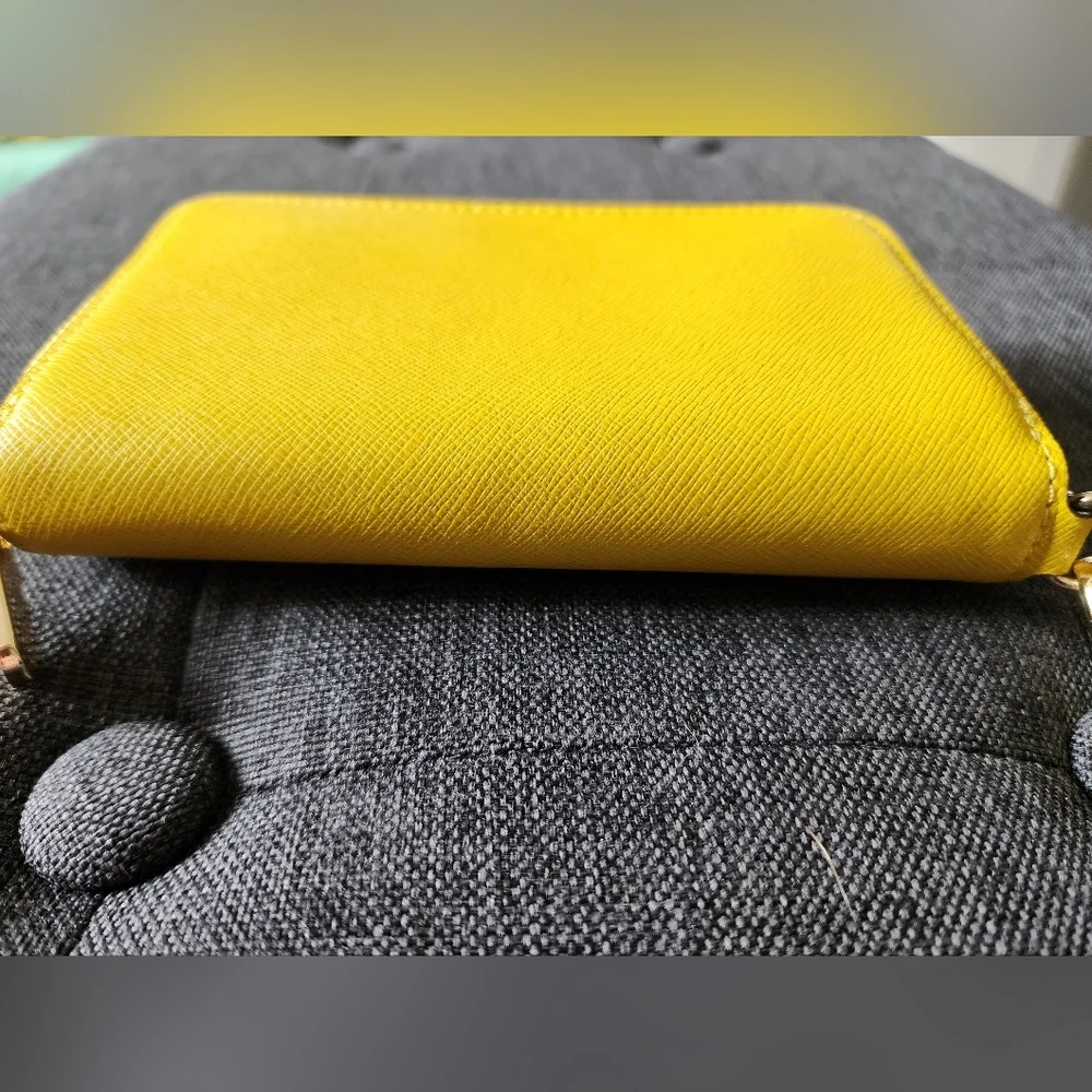 Preowned‎ Michael Kors yellow wristlet womens wallet